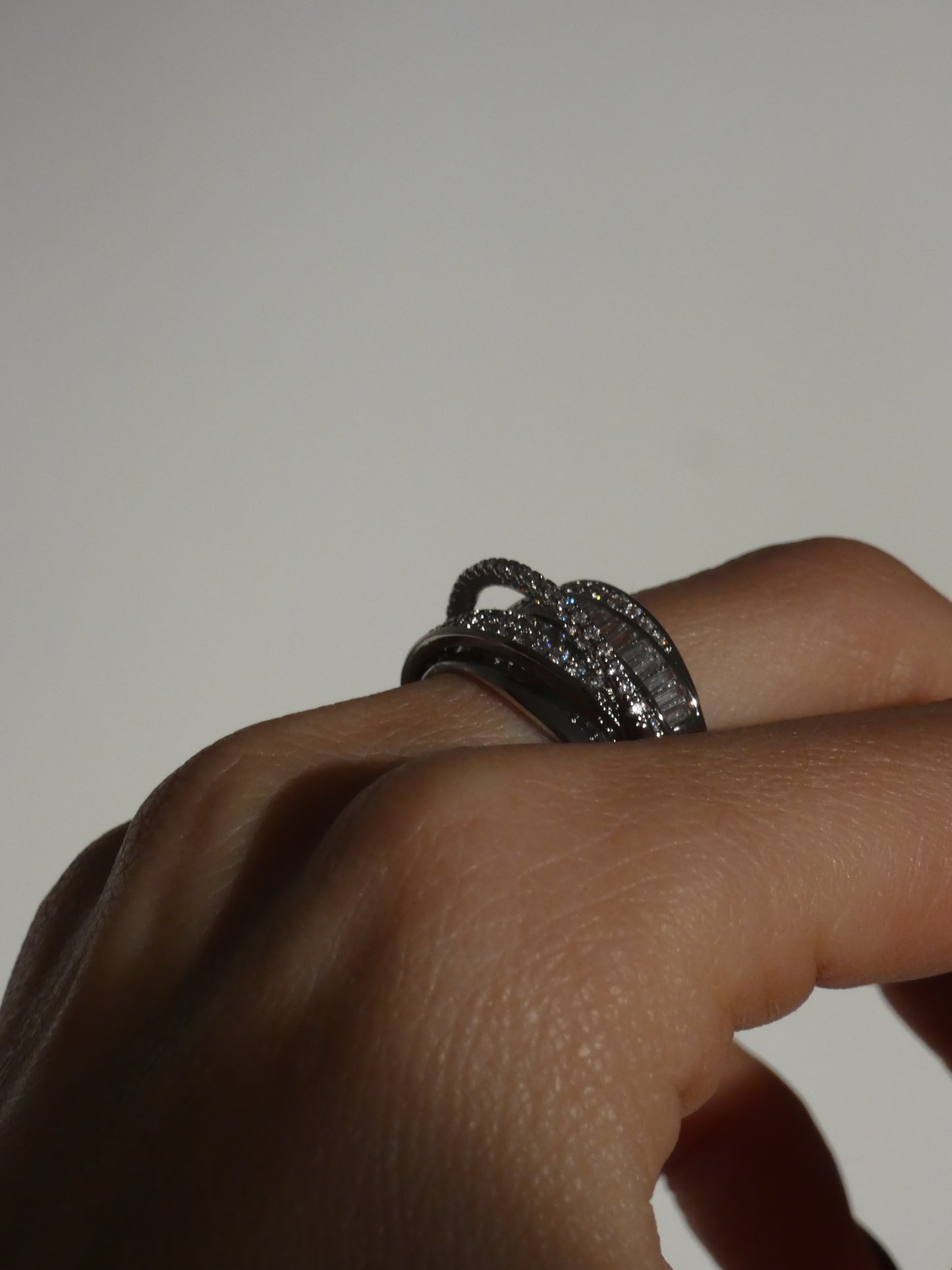 Anello Amira