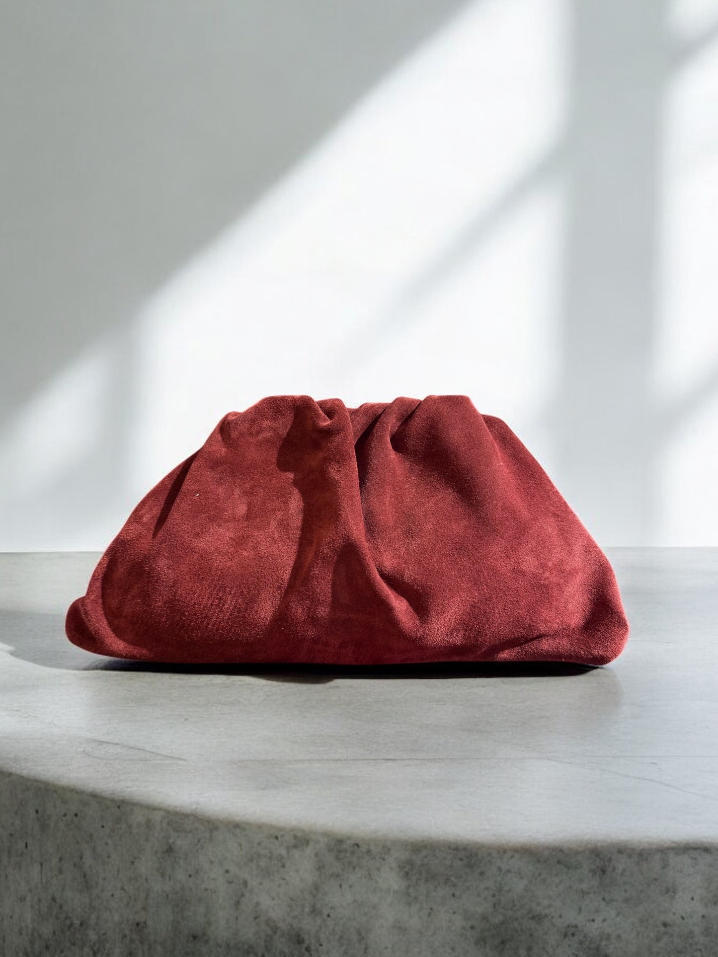 THE POUCH / Medium