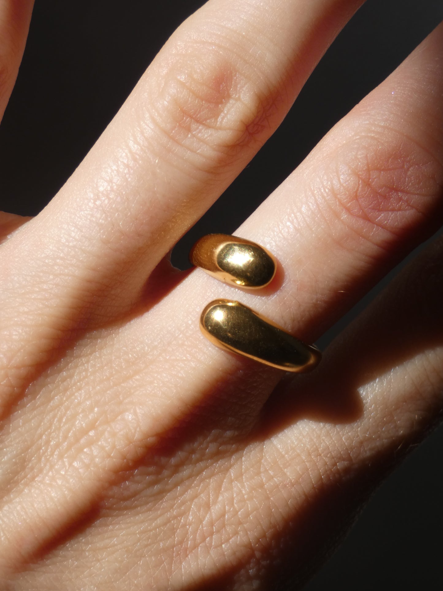 Anello Megan