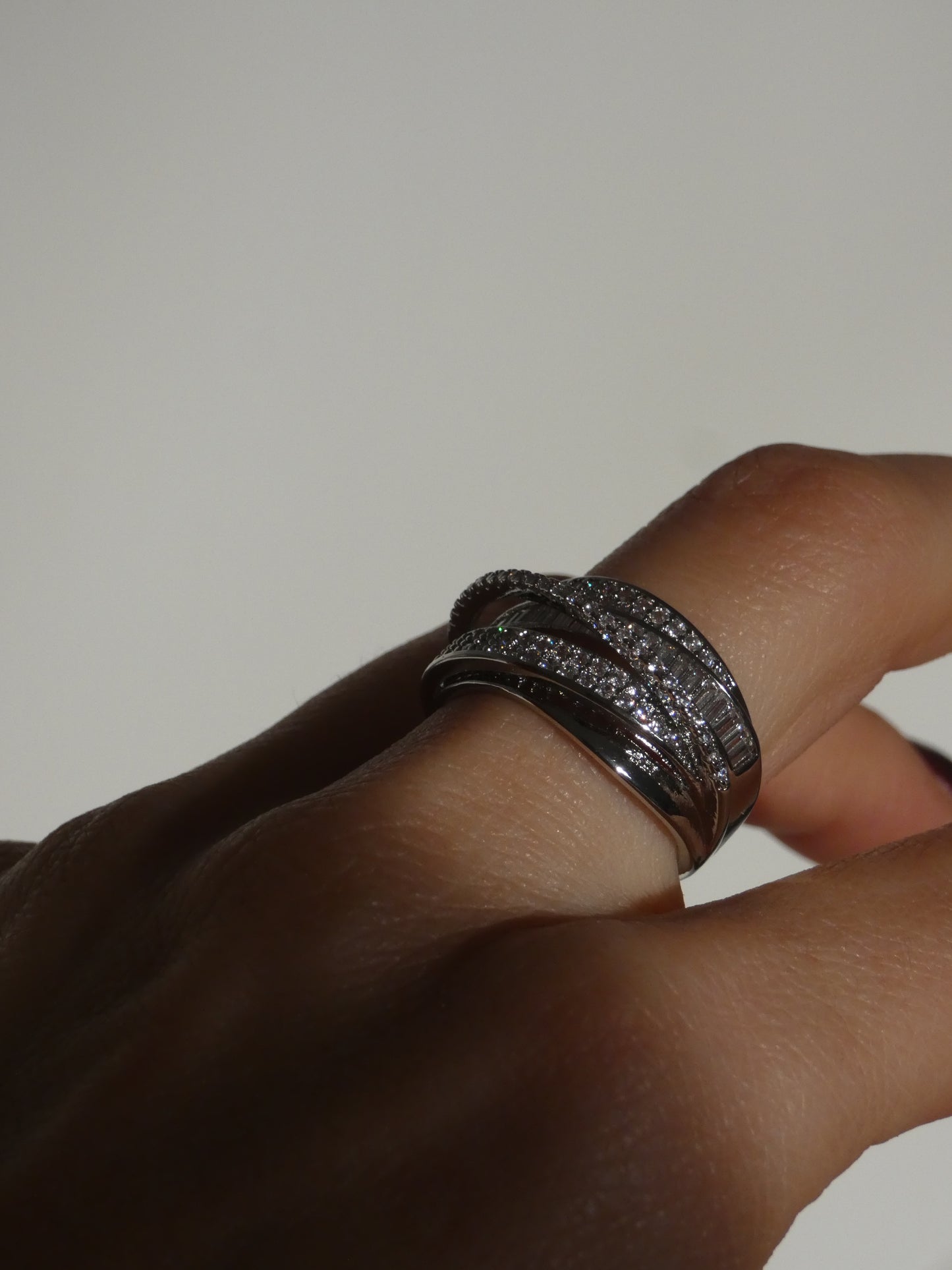 Anello Amira