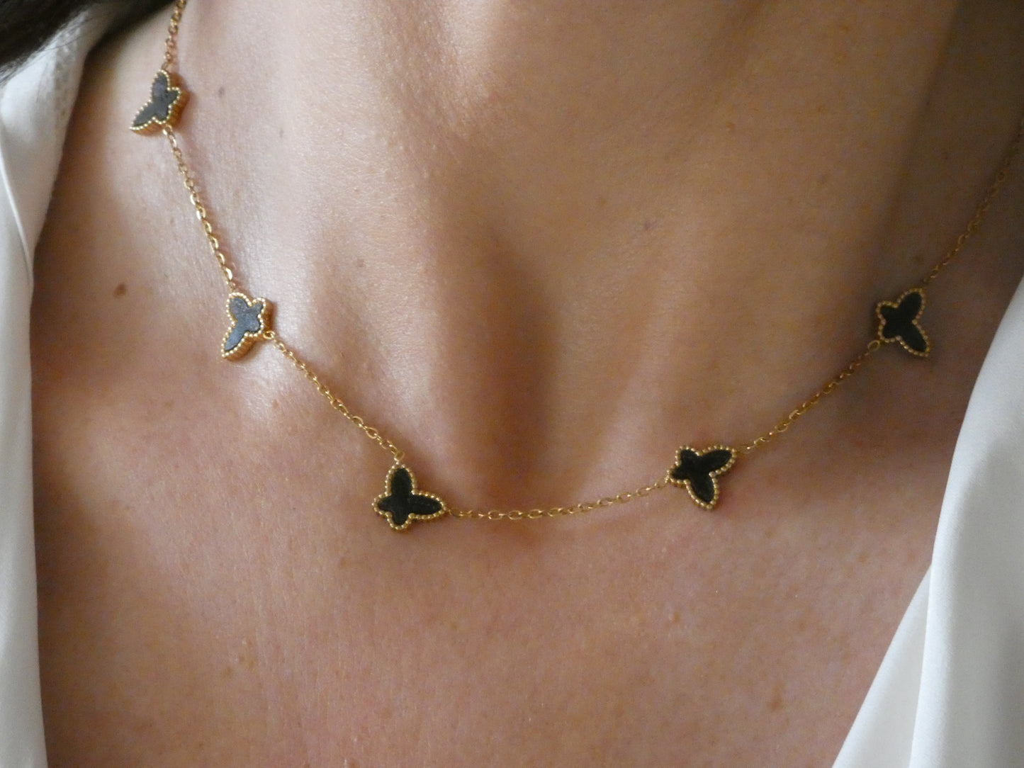 Collana Fly