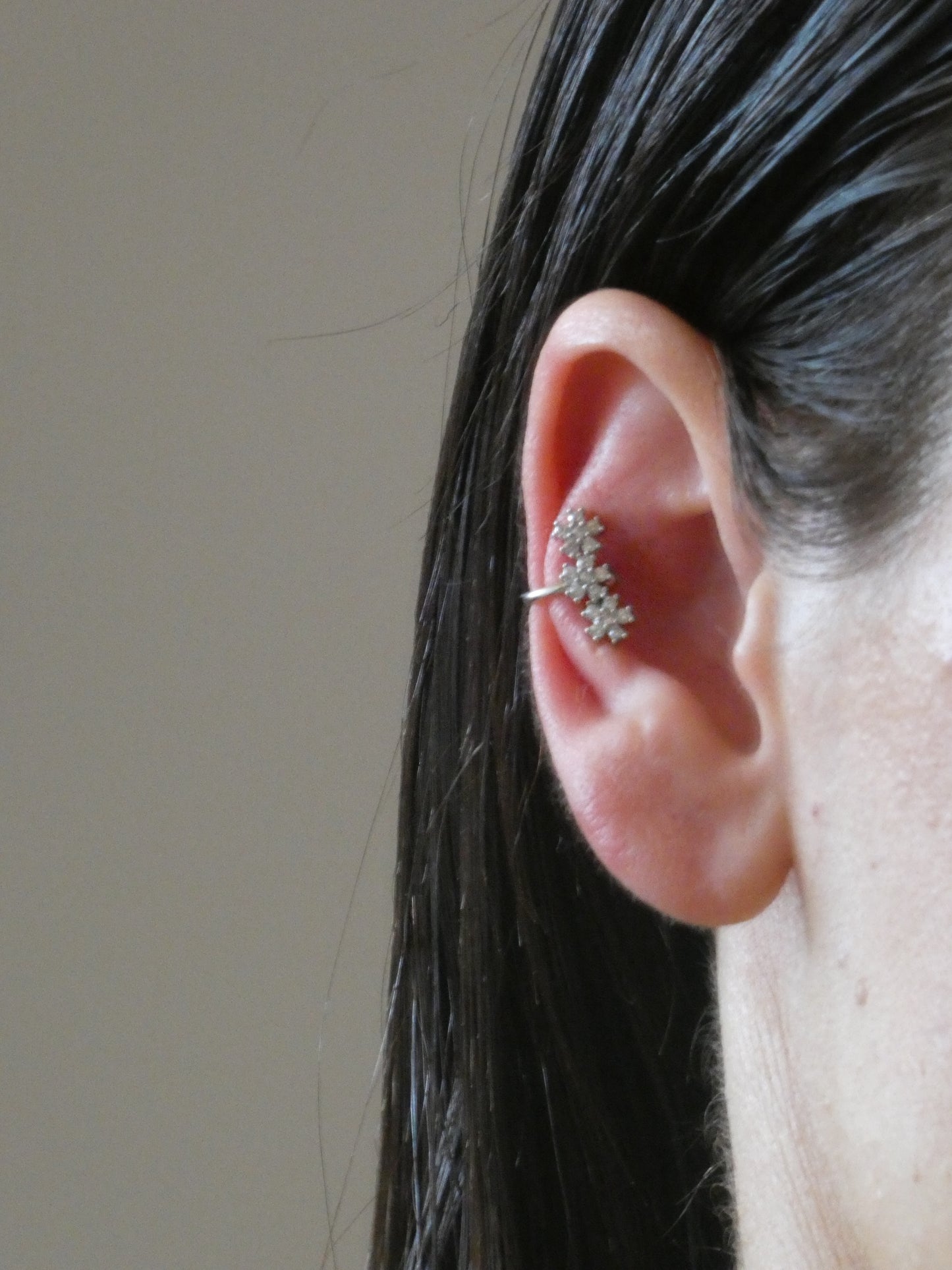 Ear cuff Flow