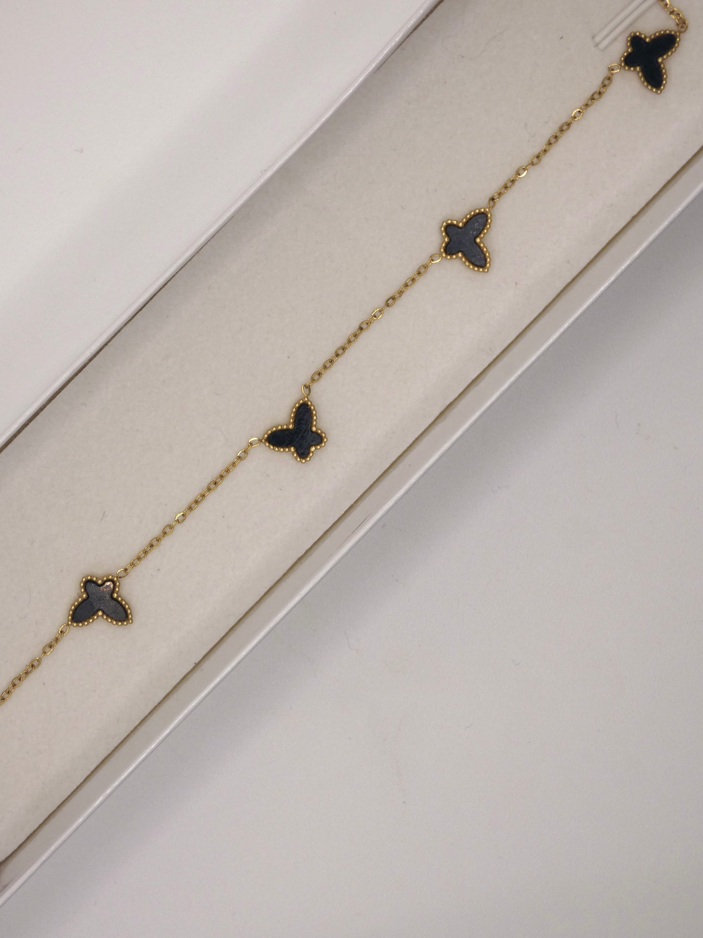 Collana Fly